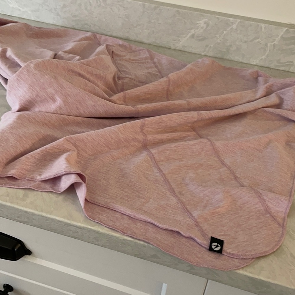Oiselle Lux Blanket Scarf